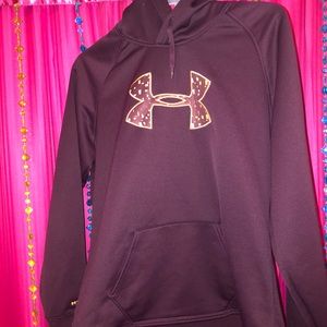 ♥️Women’s Under Armor sweatshirt (XL)♥️